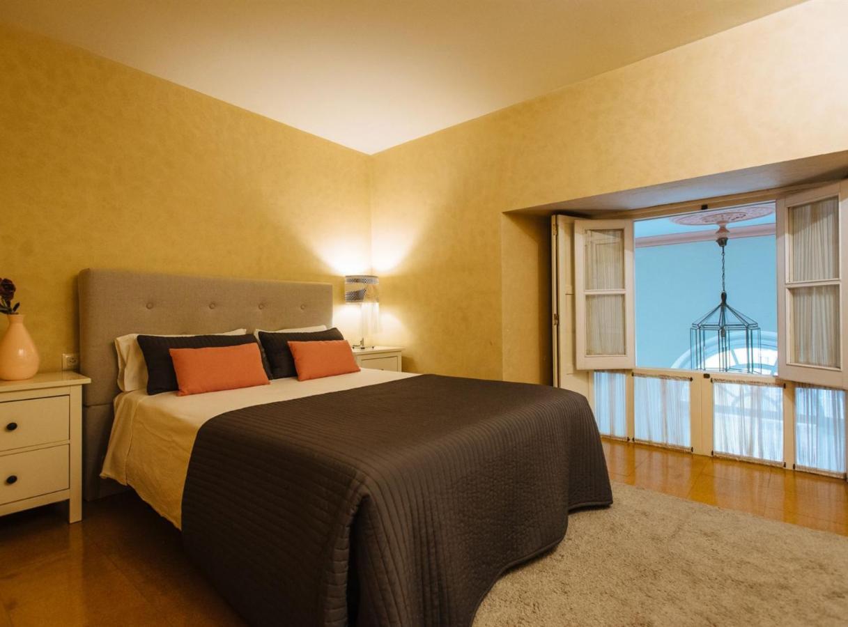 Pajaritos Suite Apartment - Private Parking Included Sevilla Kültér fotó