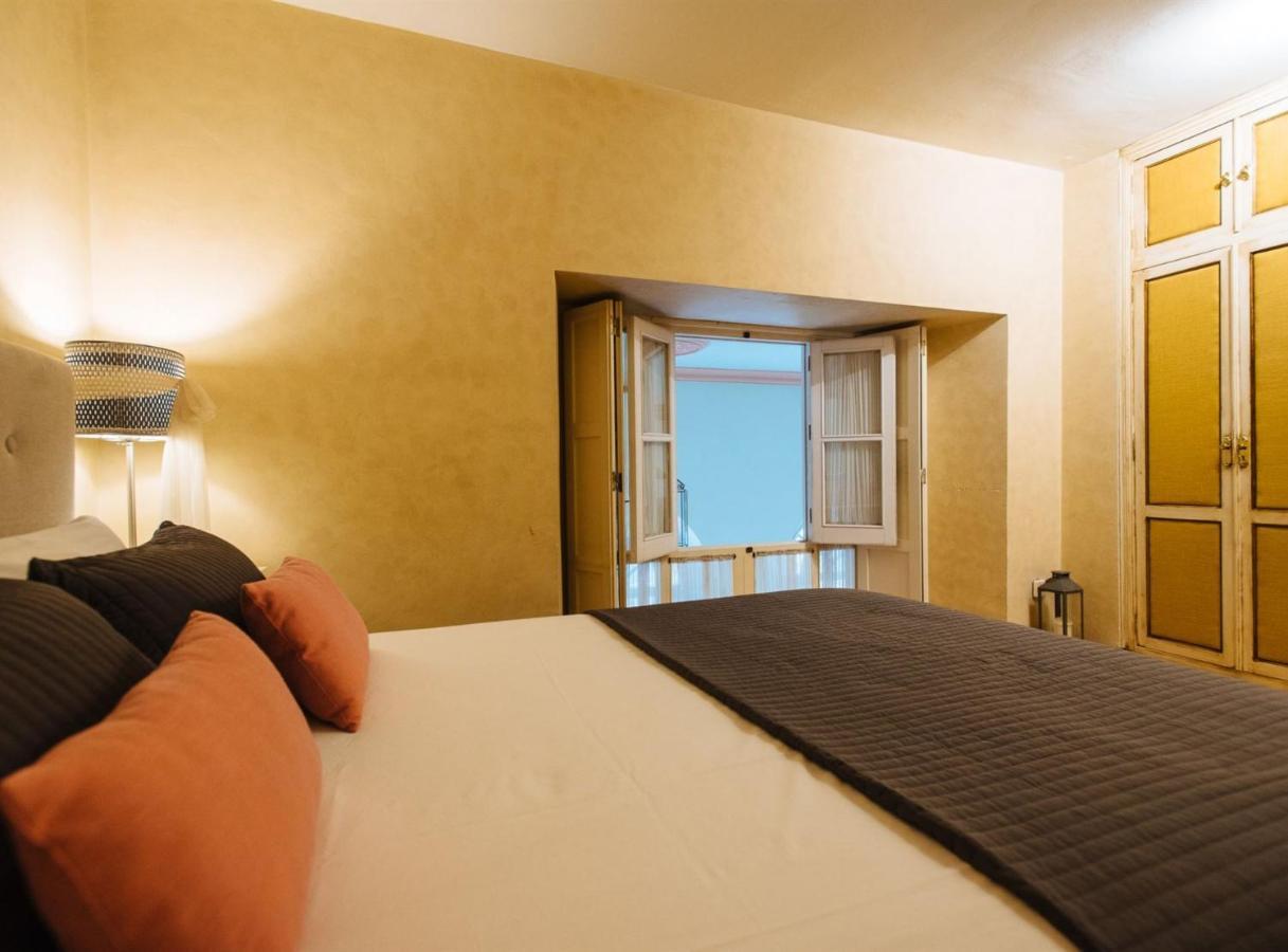 Pajaritos Suite Apartment - Private Parking Included Sevilla Kültér fotó